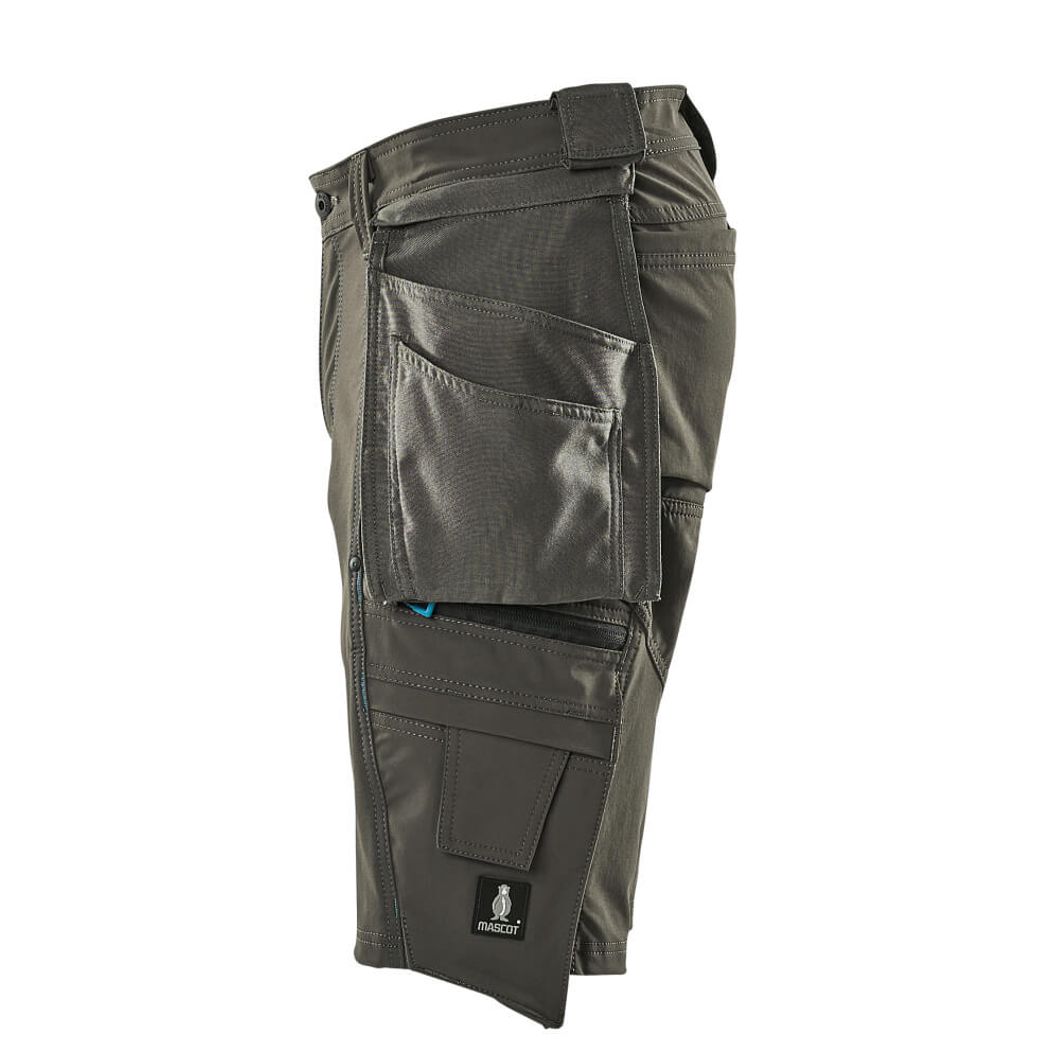 Advanced Shorts mit Hängetaschen