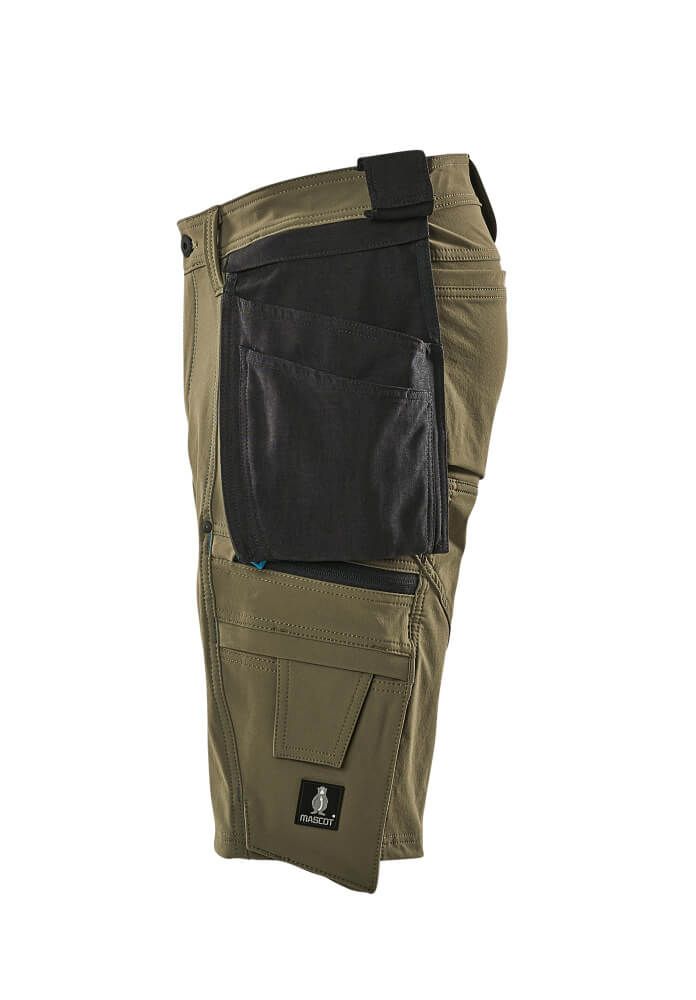 Advanced Shorts mit Hängetaschen