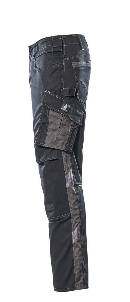 Hose mit Knietaschen