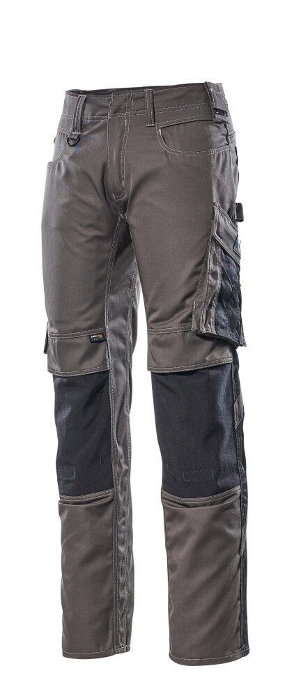 Hose mit Knietaschen