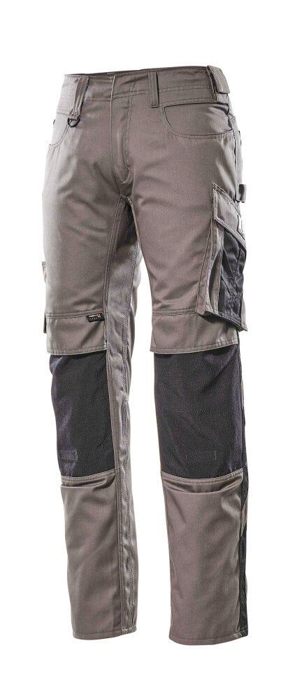 Hose mit Knietaschen
