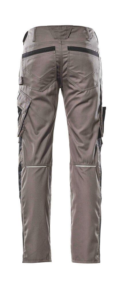 Hose mit Knietaschen
