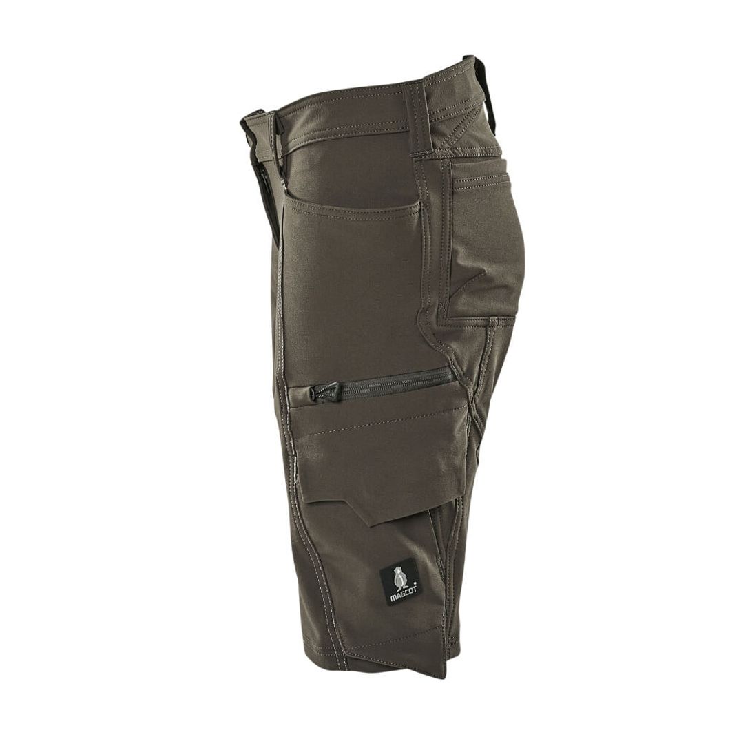 ACCELERATE Shorts Damen